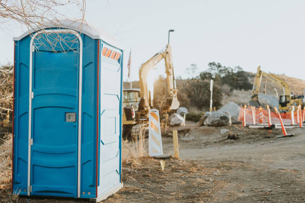 Portable Toilet Options We Offer in Ballplay, AL